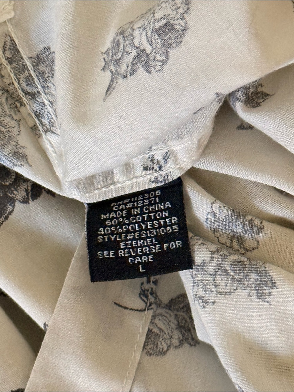 Ezekiel Men's Short-Sleeve Floral Shirt in Cream - Picture 5 of 5
